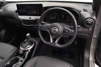 NISSAN JUKE  1.0 DiG-T Tekna 5dr DCT Hatchback