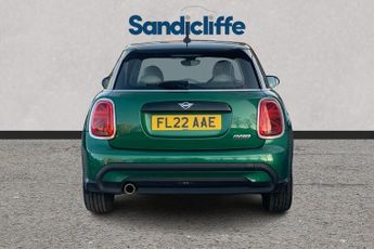 MINI HATCHBACK  1.5 Cooper Exclusive 5dr Auto Hatchback