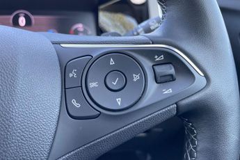 VAUXHALL GRANDLAND  1.6 Hybrid Ultimate 5dr Auto [7.4 kWCh] Hatchback