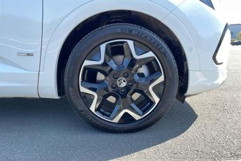 VAUXHALL GRANDLAND  1.6 Hybrid Ultimate 5dr Auto [7.4 kWCh] Hatchback