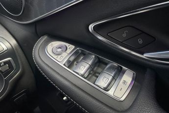 MERCEDES-BENZ C CLASS  C300d AMG Line Edition Premium 4dr 9G-Tronic Saloon
