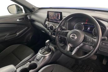 NISSAN JUKE  1.6 Hybrid N-Connecta 5dr Auto Hatchback