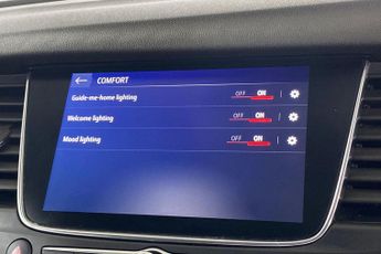 VAUXHALL GRANDLAND X  1.2T Tech Line Nav 5dr Hatchback