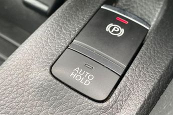 NISSAN QASHQAI  1.3 DiG-T Tekna 5dr Hatchback
