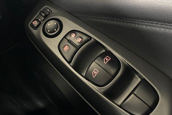 NISSAN JUKE  1.0 DiG-T N-Connecta 5dr Hatchback