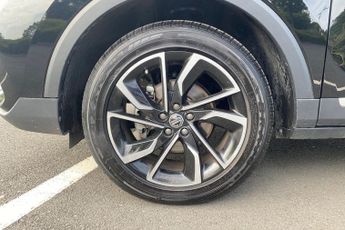 MG MOTOR UK ZS  1.5 VTi-TECH Exclusive 5dr Hatchback