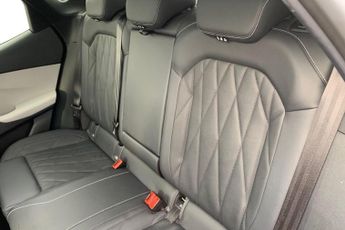 FORD CAPRI  Premium 5 Door 77kWh Extended Range RWD 1 Speed Automatic