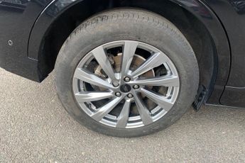FORD KUGA  Vignale 5 door 2.5L Duratec PHEV 225PS FWD CVT Automatic