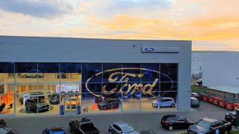 FORD FOCUS  1.0 L EcoBoost Hybrid Titanium 5dr 6Spd 125PS