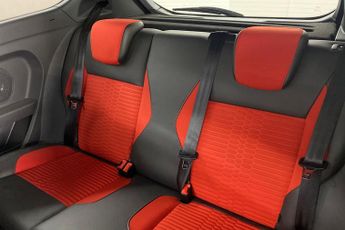 FORD FIESTA  1.6 ST-3 3dr 6Spd 182PS
