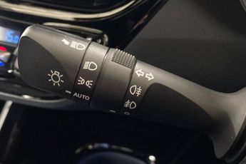 TOYOTA C-HR  2.0 Hybrid GR Sport 5dr CVT Hatchback