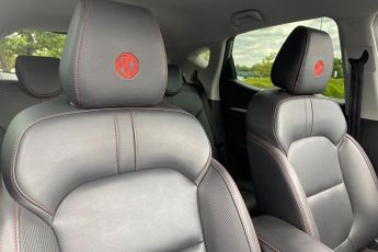 MG MOTOR UK ZS  1.5 VTi-TECH Exclusive 5dr Hatchback