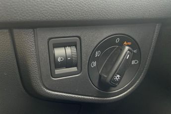 VOLKSWAGEN POLO  1.0 TSI R-Line 5dr Hatchback