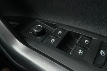 VOLKSWAGEN POLO  1.0 TSI R-Line 5dr Hatchback