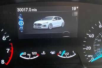 FORD FOCUS  1.0 L EcoBoost Hybrid ST-Line 5dr 6Spd 125PS