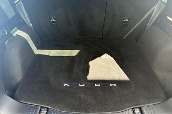 FORD KUGA  Vignale 5 door 2.5L Duratec PHEV 225PS FWD CVT Automatic