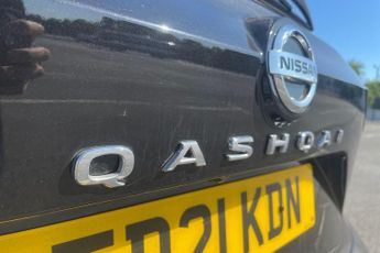 NISSAN QASHQAI  1.3 DiG-T MH Premiere Edition 5dr Hatchback