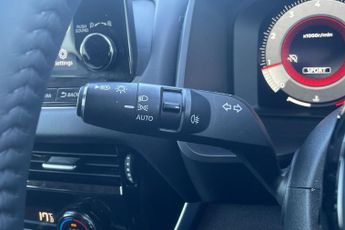 NISSAN QASHQAI  1.3 DiG-T MH Premiere Edition 5dr Hatchback