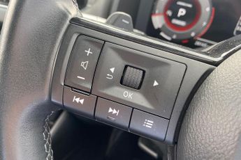 NISSAN QASHQAI  1.3 DiG-T MH 158 N-Connecta 5dr Xtronic Hatchback