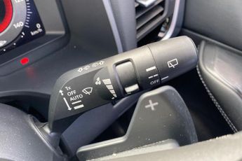 NISSAN QASHQAI  1.3 DiG-T MH 158 N-Connecta 5dr Xtronic Hatchback
