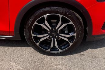 FORD FOCUS  1.0 L EcoBoost Hybrid Vignale 5dr 6Spd 125PS