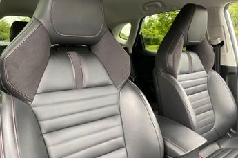 MG MOTOR UK HS  1.5 T-GDI Trophy 5dr Hatchback