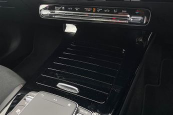 MERCEDES-BENZ CLA  CLA 220d AMG Line Executive 4dr Tip Auto Saloon