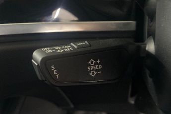 AUDI Q3  35 TFSI S Line 5dr S Tronic Estate