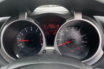 NISSAN JUKE  1.2 DiG-T N-Connecta 5dr Hatchback