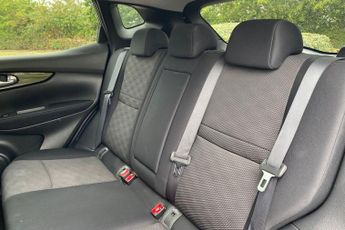NISSAN QASHQAI  1.5 dCi N-tec 5Dr Hatchback