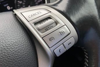 NISSAN QASHQAI  1.5 dCi N-tec 5Dr Hatchback