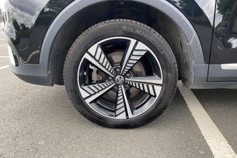MG MOTOR UK ZS  105kW Exclusive EV 45kWh 5dr Auto Hatchback
