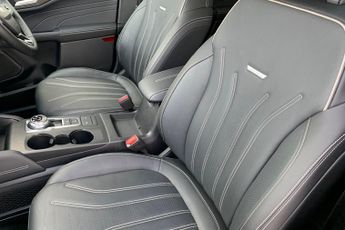 FORD KUGA  Vignale 5 door 2.5L Duratec FHEV 190PS FWD CVT Automatic