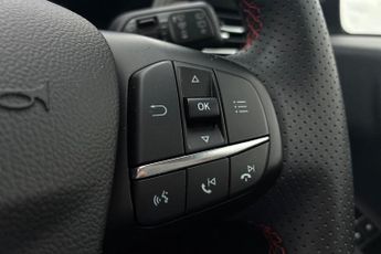 FORD KUGA  ST-Line X Edition 5 door 2.5L Duratec FHEV 190PS FWD CVT Automa