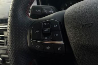 FORD FOCUS  ST-Line 5 door 1.0L EcoBoost 125PS mHEV FWD 7 Speed PowerShift