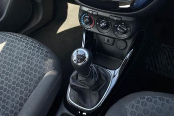 VAUXHALL CORSA  1.4 SE Nav 5dr Hatchback