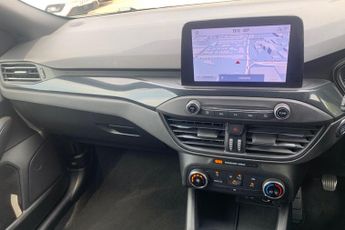 FORD FOCUS  1.0 L EcoBoost Hybrid ST-Line 5dr 6Spd 155PS