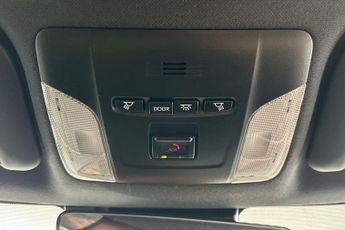 TOYOTA COROLLA  1.8 VVT-i Hybrid Design 5dr CVT Hatchback