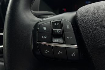 FORD TRANSIT  Limited Van 350 L2 2.0L EcoBlue HD 165PS RWD 10 Speed Automatic
