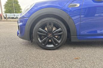 MINI HATCHBACK  1.5 Cooper Sport II 5dr Auto Hatchback