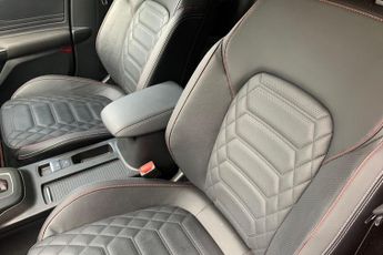 FORD FOCUS  ST-Line X Estate 1.0L EcoBoost 155PS mHEV FWD 7 Speed PowerShif