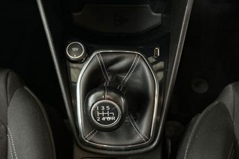 FORD FIESTA  1.0 T EcoBoost Zetec 5dr 6Spd 100PS