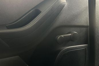 FORD FIESTA  1.0 T EcoBoost Zetec 5dr 6Spd 100PS