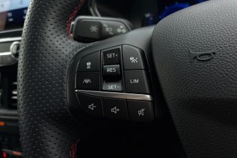 FORD KUGA  ST-Line X Edition 5 door 2.5 Duratec PHEV 225PS FWD CVT Automat