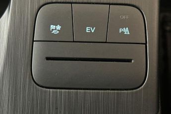 FORD KUGA  Vignale 5 door 2.5 Duratec PHEV 225PS FWD CVT Automatic