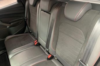 FORD KUGA  1.5 TDCi (Diesel) ST-Line 5dr 6Spd Pshift 120PS