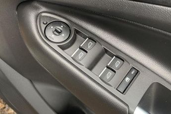 FORD KUGA  1.5 TDCi (Diesel) ST-Line 5dr 6Spd Pshift 120PS