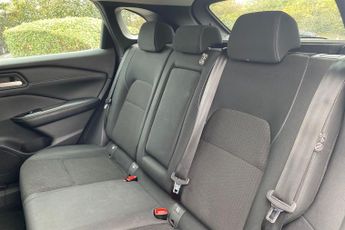 NISSAN QASHQAI  1.3 DiG-T MH 158 Acenta Premium 5dr Xtronic Hatchback