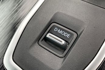 NISSAN QASHQAI  1.3 DiG-T MH 158 Acenta Premium 5dr Xtronic Hatchback