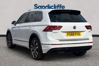 VOLKSWAGEN TIGUAN  2.0 TDi 150 4Motion R Line 5dr DSG Estate